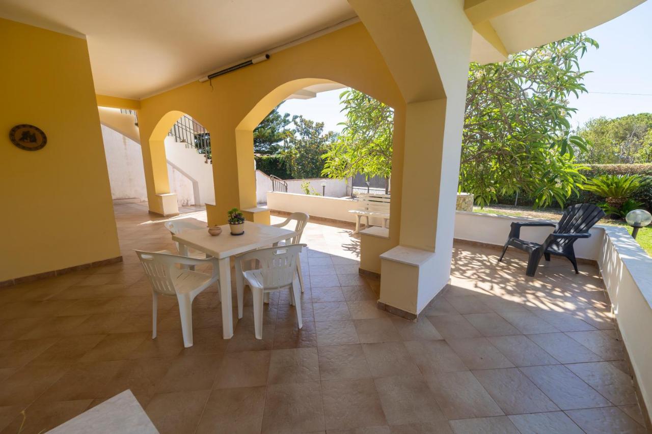 To Stay, Holiday home
